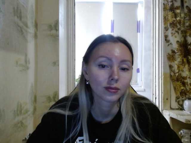 AliceSmiles live cam on BongaCams