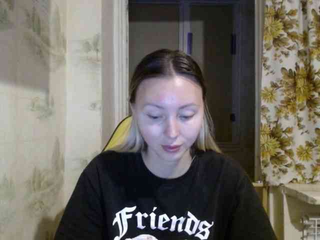 AliceSmiles webcam