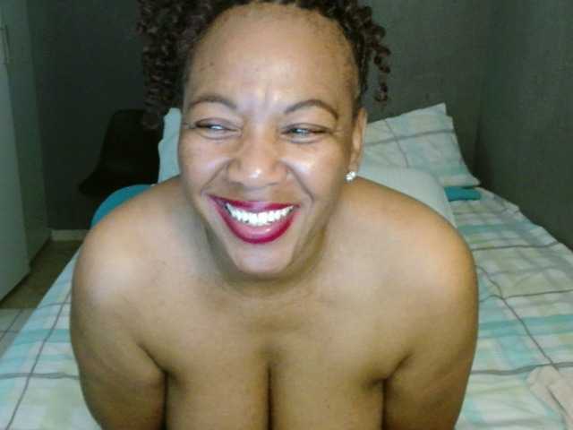 Sweetlilya live cam on BongaCams