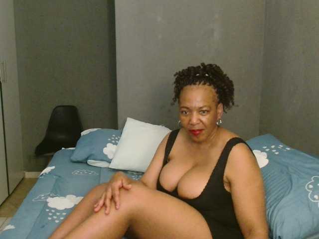 Sweetlilya live cam preview