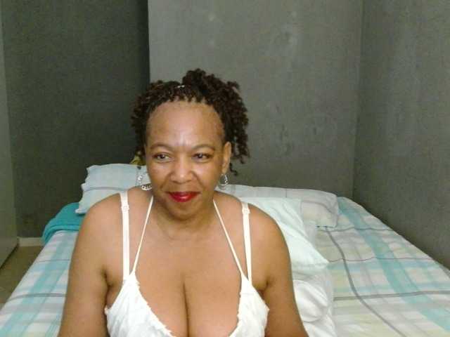 Sweetlilya live cam preview
