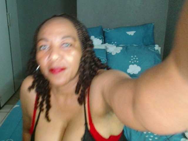 Sweetlilya live cam preview