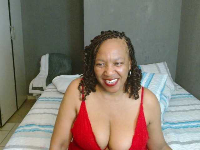 Sweetlilya live cam on BongaCams