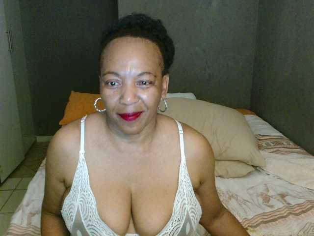 Sweetlilya live cam on BongaCams