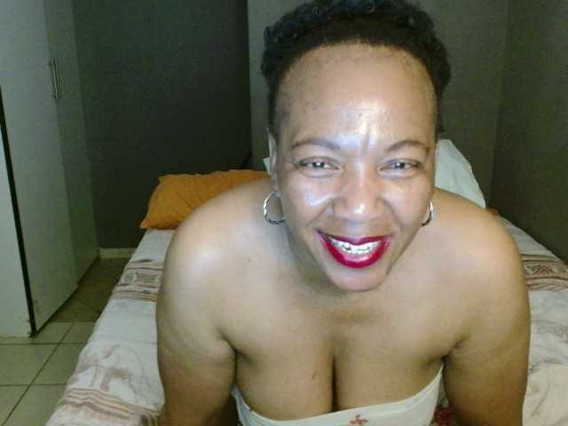 Sweetlilya live cam on BongaCams