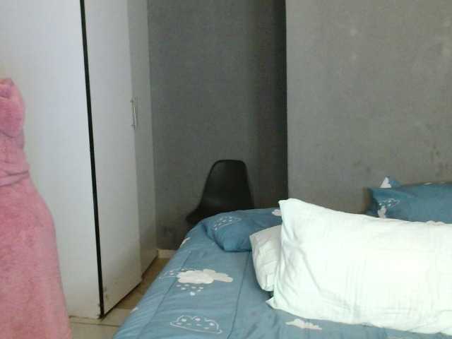 Sweetlilya live cam on BongaCams