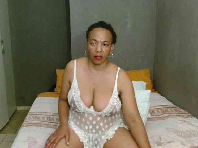 Sweetlilya webcam