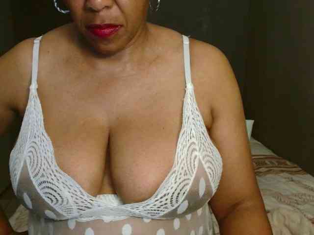 Sweetlilya webcam