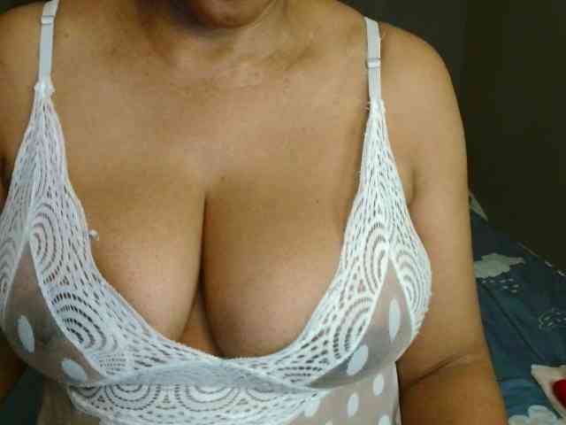 Sweetlilya webcam
