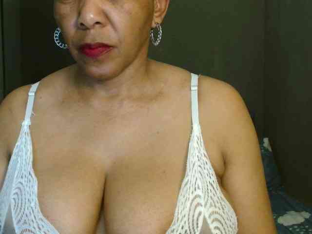 Sweetlilya webcam