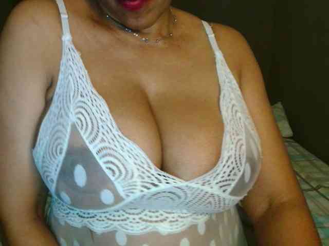 Sweetlilya webcam