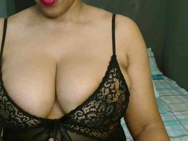 Sweetlilya webcam
