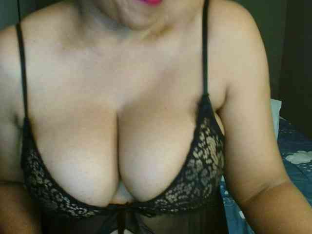 Sweetlilya webcam