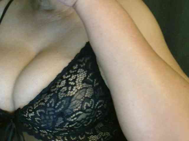 Sweetlilya webcam
