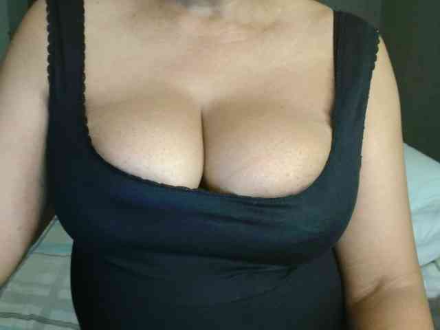 Sweetlilya webcam
