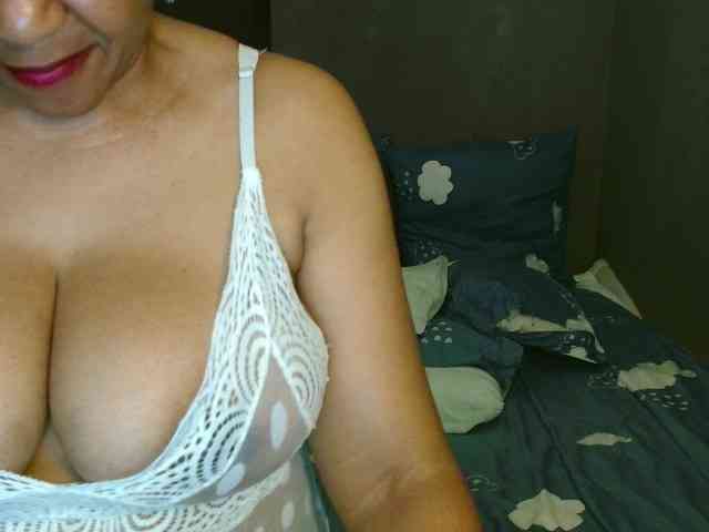 Sweetlilya webcam