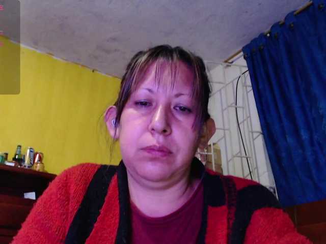 evatoms live cam on BongaCams