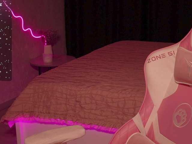 MindLure live webcam show