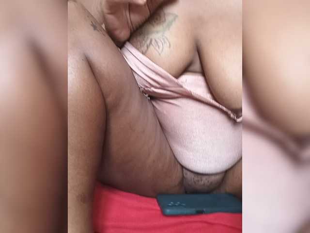Mrsanaconda live cam on BongaCams
