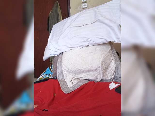 Mrsanaconda live cam preview