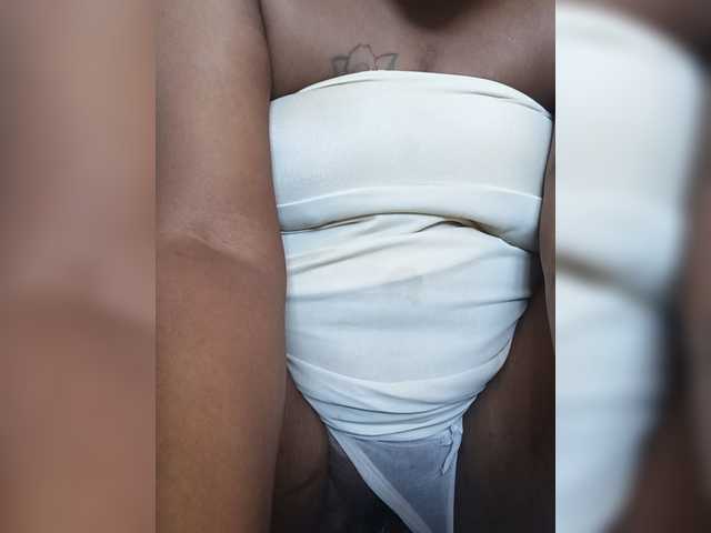 Mrsanaconda live cam on BongaCams