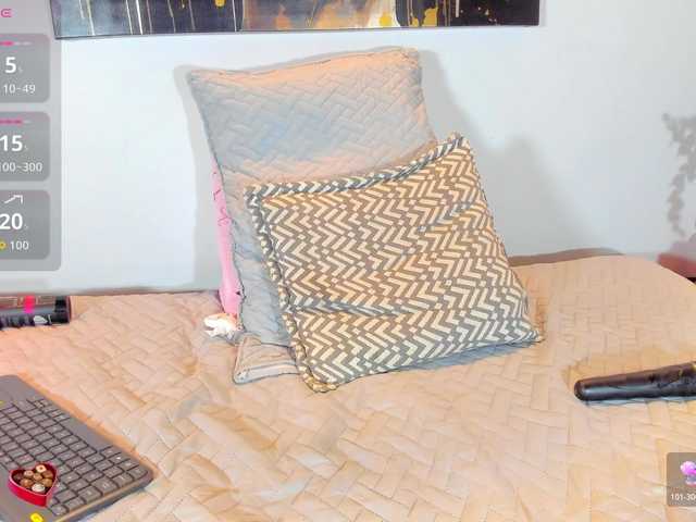 Karlaliones live cam on BongaCams