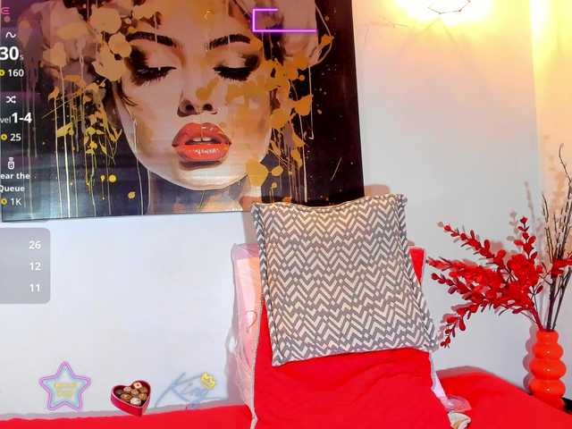 Karlaliones live cam on BongaCams