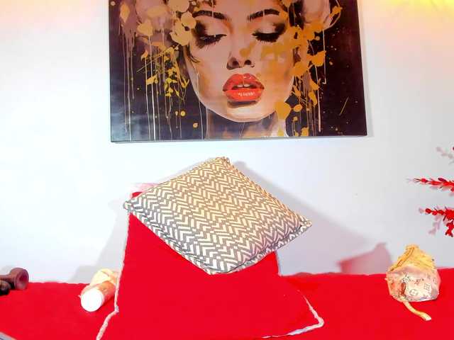 Karlaliones live cam on BongaCams