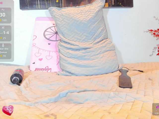Karlaliones live cam on BongaCams