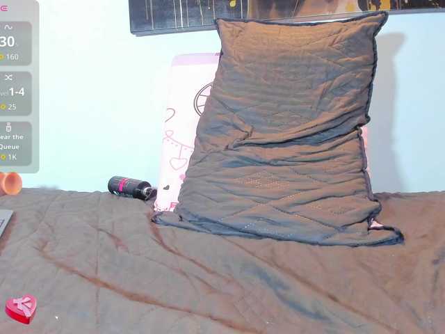 Karlaliones live cam on BongaCams