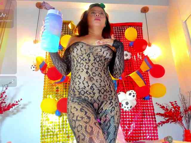 Modelo: Karlaliones