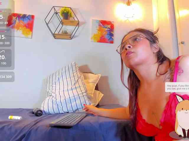 Karlaliones Live Webcam on BongaCams