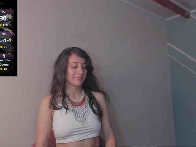 Lucy-BlueSea bongacams