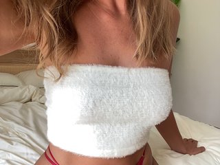 SweetLucyX Porn Show