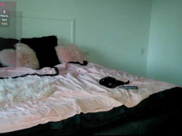 модель Montenegro8