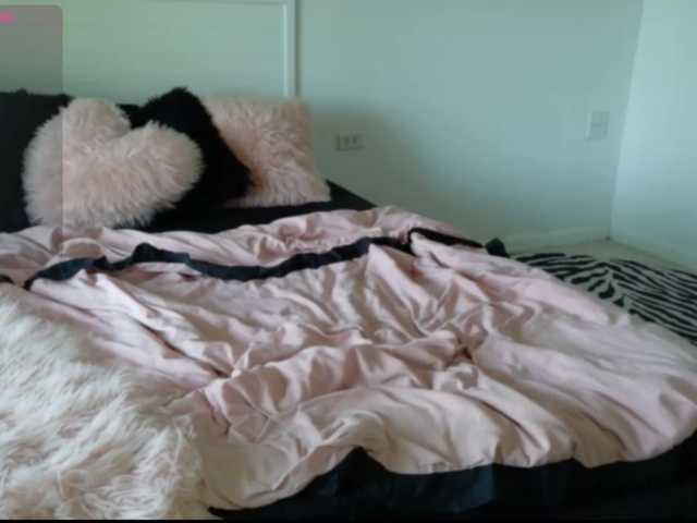 модель Montenegro8