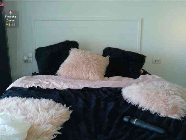 SweetLucyX webcam