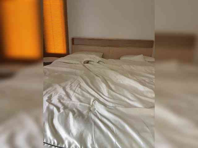 SweetLyusya webcam