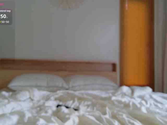 SweetLucyX webcam