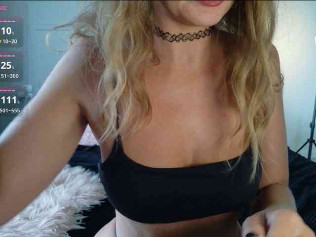 Montenegro8 Live Webcam on BongaCams