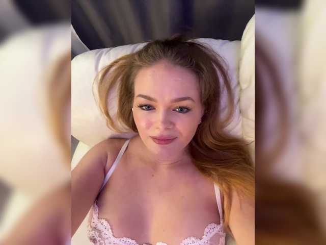 STemptation live webcam show