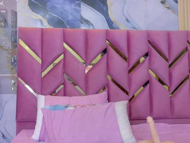 cutepetitee live cam on BongaCams