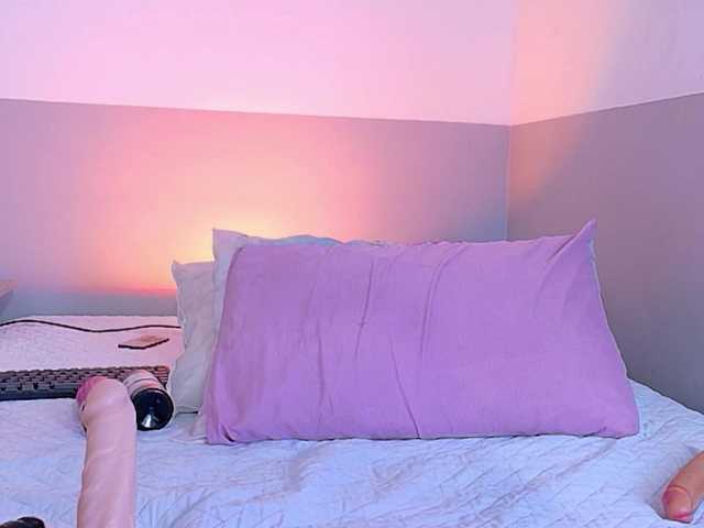 cutepetitee live cam on BongaCams