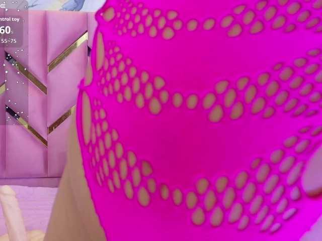 cutepetitee live cam on BongaCams