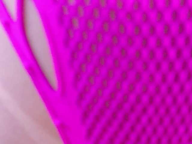 cutepetitee live cam on BongaCams