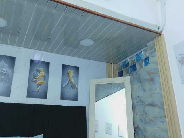 cutepetitee live cam on BongaCams