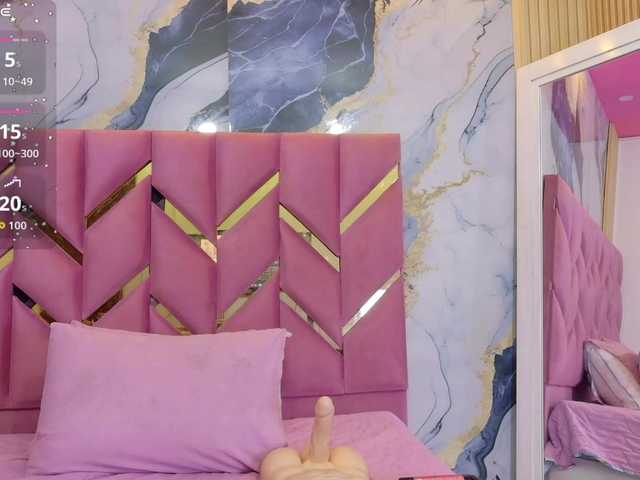 cutepetitee live cam on BongaCams