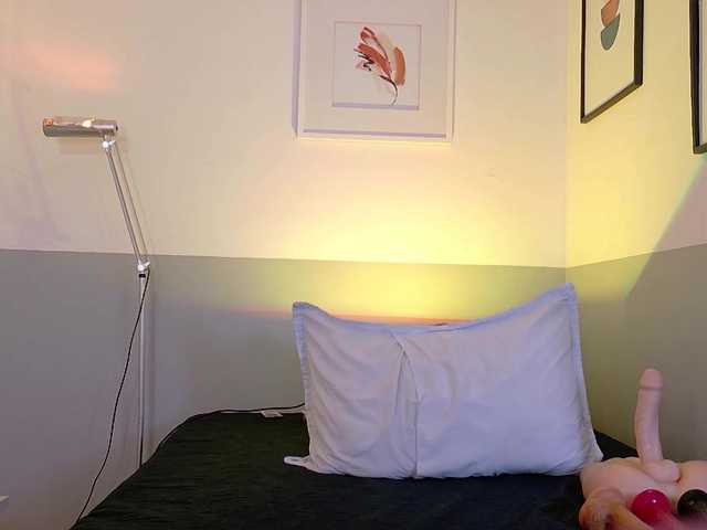 cutepetitee live cam on BongaCams