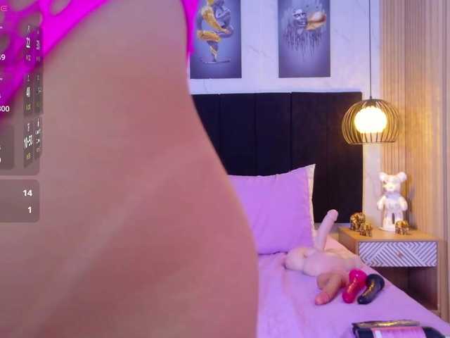 cutepetitee live cam on BongaCams