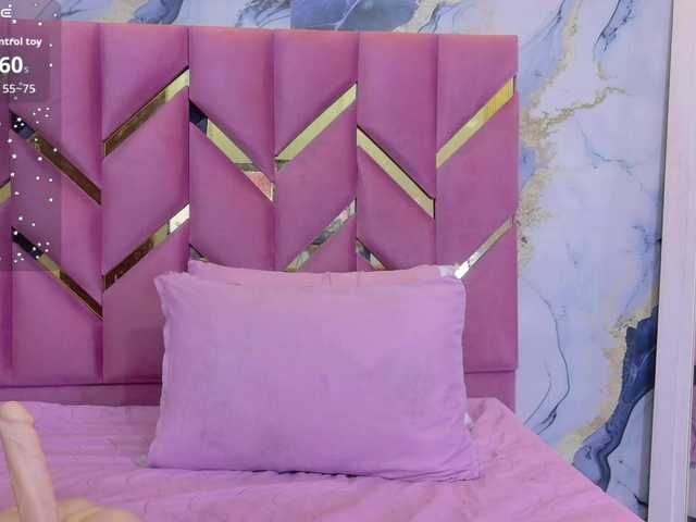 cutepetitee live cam on BongaCams